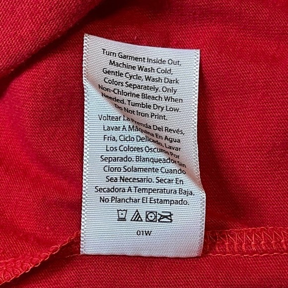 Holiday Time Christmas Tee Red Santa Beleive T Shirt Size XL Unisex - Picture 9 of 10